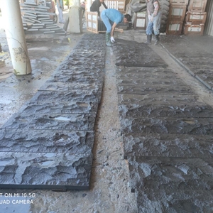 Xiamen Bluestone Natural Split Wall Stone